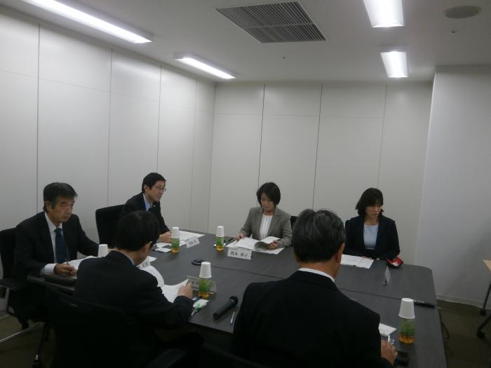 R011212会議写真